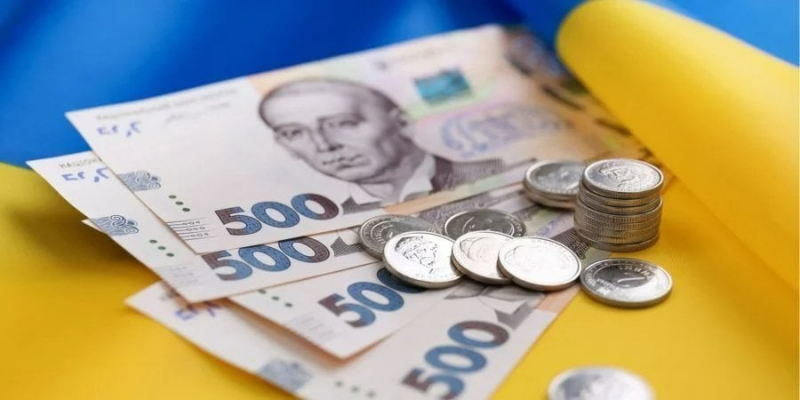 Підвищення пенсії. Хто отримає в липні надбавки від 100 до 1500 гривень